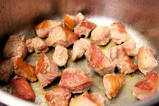 Тушеный картофель с мясом в кастрюле - 5 вкусных рецептов с пошаговыми фото