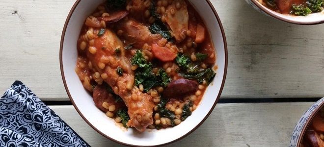 Куриные ножки с перловкой в ​​мультиварке