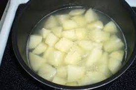 отварить картофель