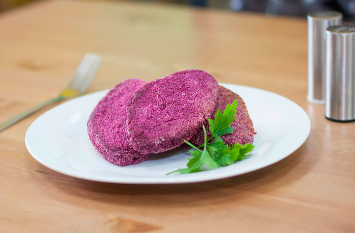 Изысканный вкус котлет со сливами и грецкими орехами