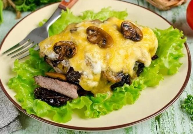 Французское мясо с грибами фото