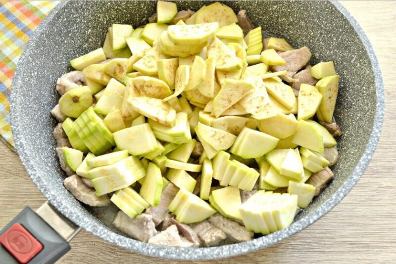 Свинина на сковороде: 9 простых и вкусных рецептов шаг 42
