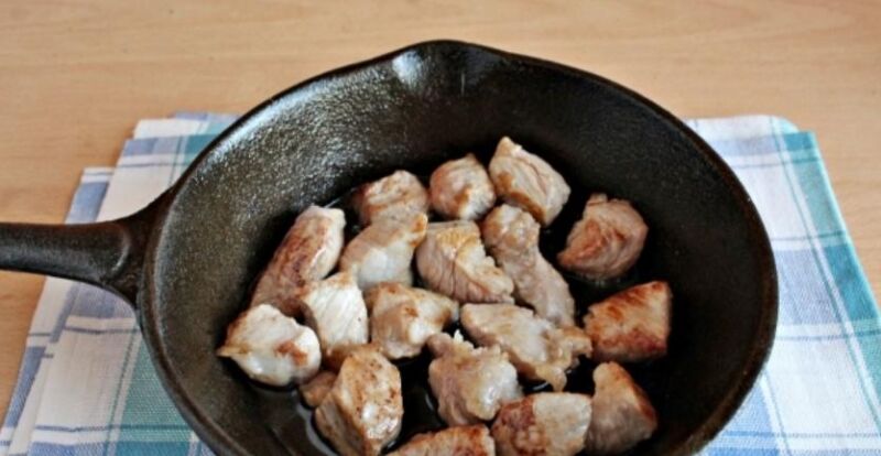 Свинина на сковороде: 9 простых и вкусных рецептов шаг 14