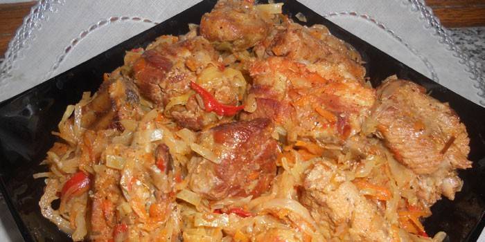 Как приготовить рагу из квашеной капусты по разным рецептам