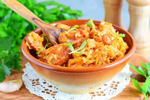 тушеная квашеная капуста с мясом