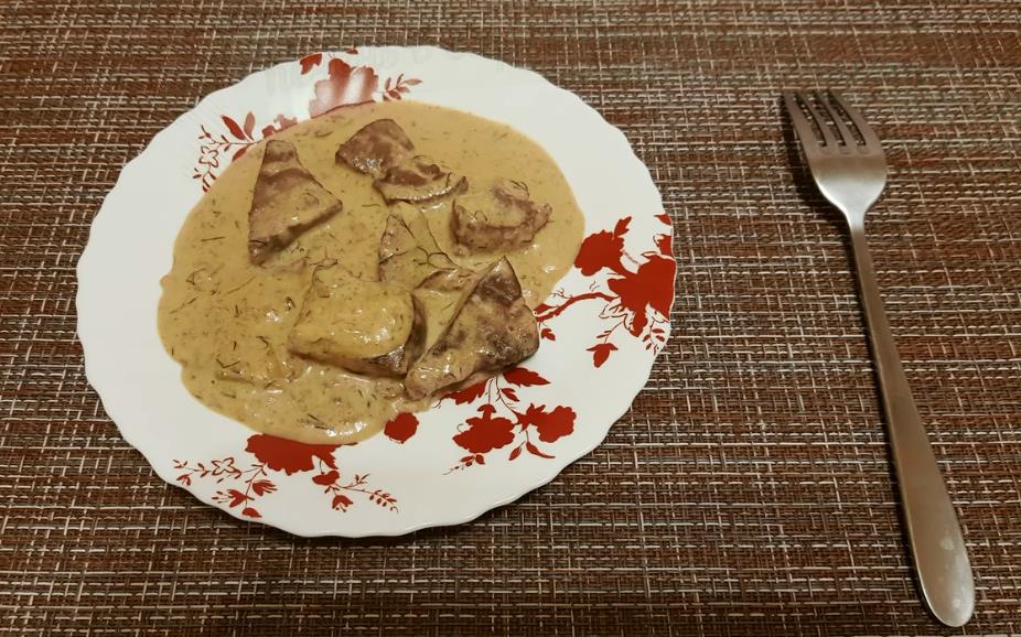 Рецепт куриной печени в сливочно-чесночном соусе на сковороде
