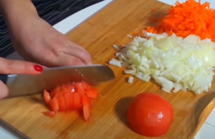 Мясо в горшочке с запеченным картофелем - 4 вкусных рецепта