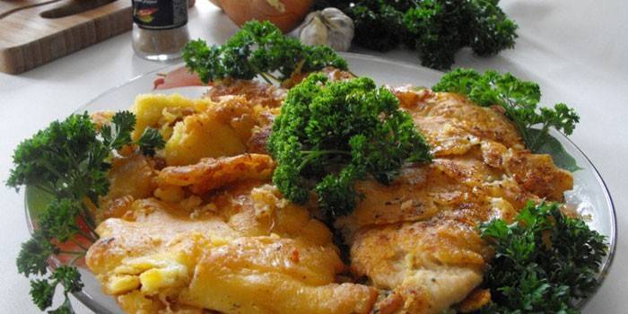 Жареное куриное филе в майонезном кляре
